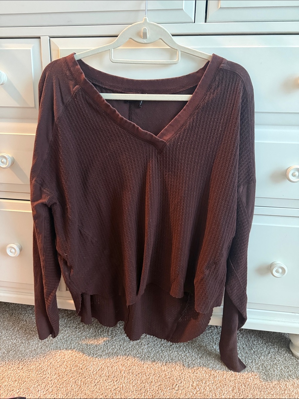 Urban Outfitters Waffle-Knit V-Neck Sweatshirt - Deep Brown